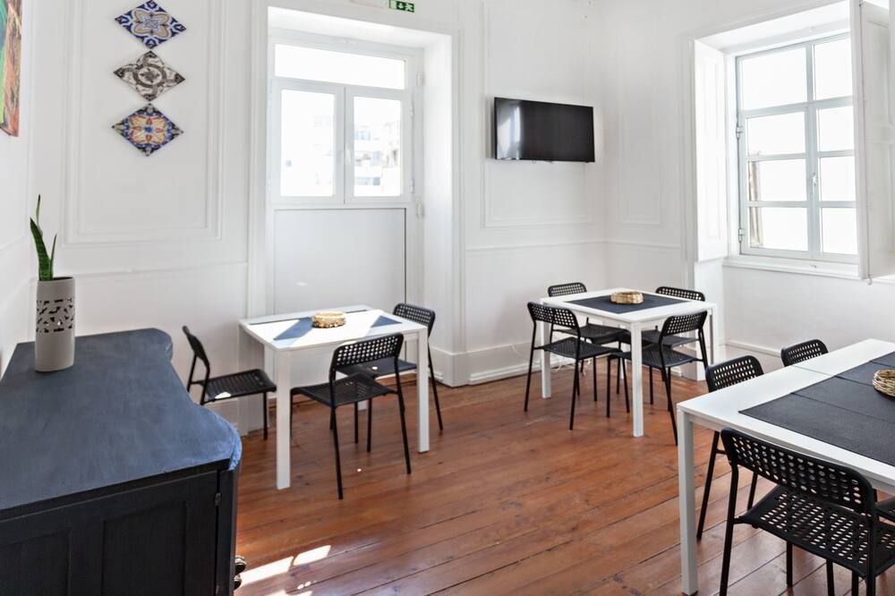 Baixa Terrace Hostel - פארו - מסעדה