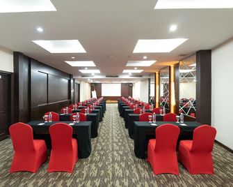 Swiss-Belinn Baloi Batam - Batam - Meeting room