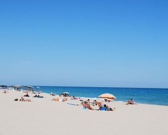 Grand Bleu Vacances – Résidence Les Jardins de Neptune - Saint-Cyprien - Playa