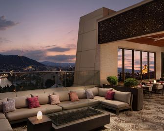 Sheraton Grand Tbilisi Metechi Palace - Tbilisi - Parveke