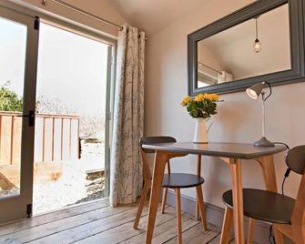 Grove Park B&B - Newport - Їдальня