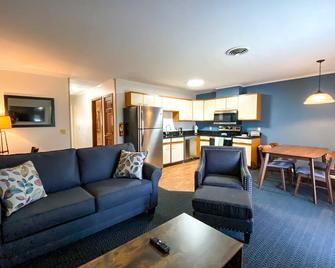 Yankee Suites Extended Stay - Pittsfield - Huiskamer