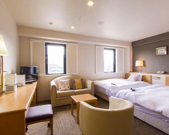 Central Hotel Imari - אימארי - חדר שינה