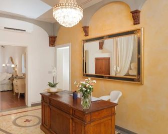 Palazzo Mari suite & rooms b&b - Montevarchi