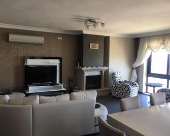 Uslu Otel Royal Yachting - Datca - Huiskamer