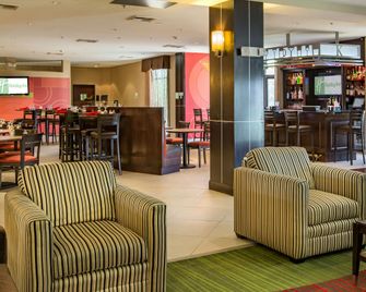 Holiday Inn Oklahoma City Airport By IHG - אוקלהומה סיטי - מסעדה