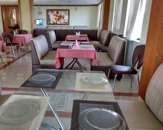 Golden Park Hotel & Resort - Malda - Restaurant