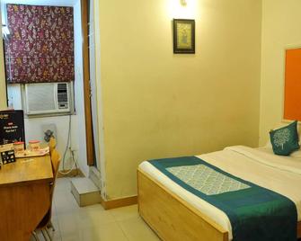 Oyo 3061 Hotel De Pintu - Patna - Habitación