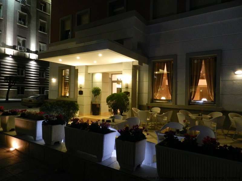 فندق بوتيك كوتوني - تيرانا - مبنى