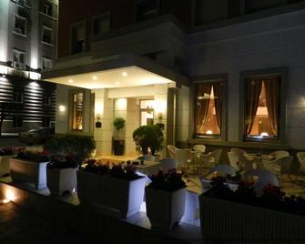 Boutique Hotel Kotoni - Tirana - Building
