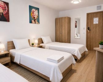 Monte Carlo Palace Rooms - Bucharest
