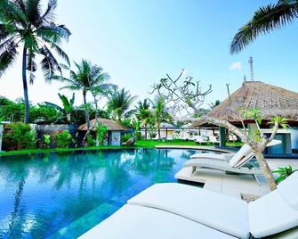 Jivana Resort - Kuta - Pool