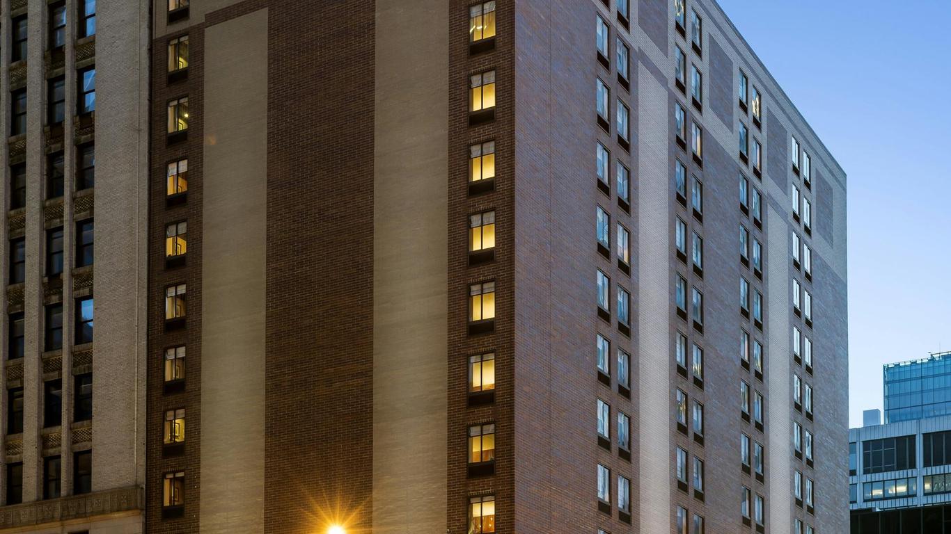 Hampton Inn Cleveland-Downtown