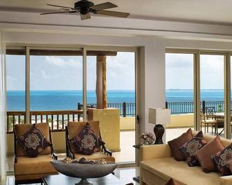 Luxury 4 Diamond Resort 3 bedroom penthouse sleeps 8 - Isla Mujeres - Σαλόνι