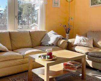 5 person holiday home in SJÖBO - Sjöbo - Sala de estar