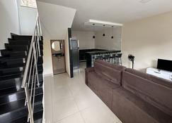 Casa Duplex Iriri - Iriri - Sala de estar