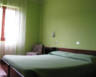Albergo La Genzianella - Armeno - Bedroom