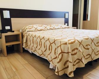 Hotel Virginia - Marina di Massa - Habitación