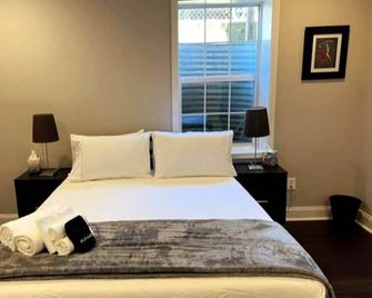 25 - Luxury 3 BR 1 and half Baths, Lower Level Unit, and Nonsmoking - อาร์ลิงตัน