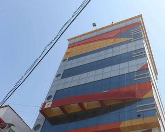Hotel Royal Sathyam - Tiruchirappalli - Building