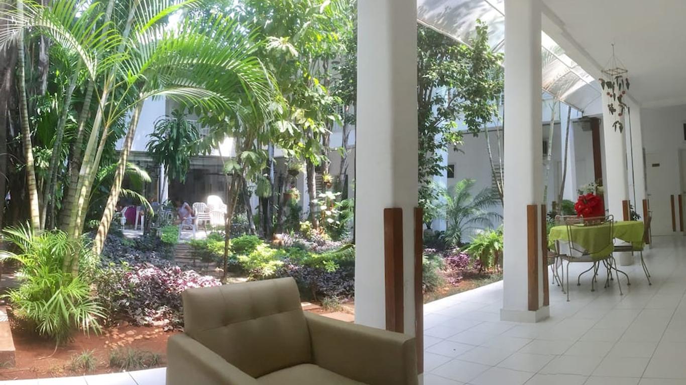Hotel Palmas del Sol