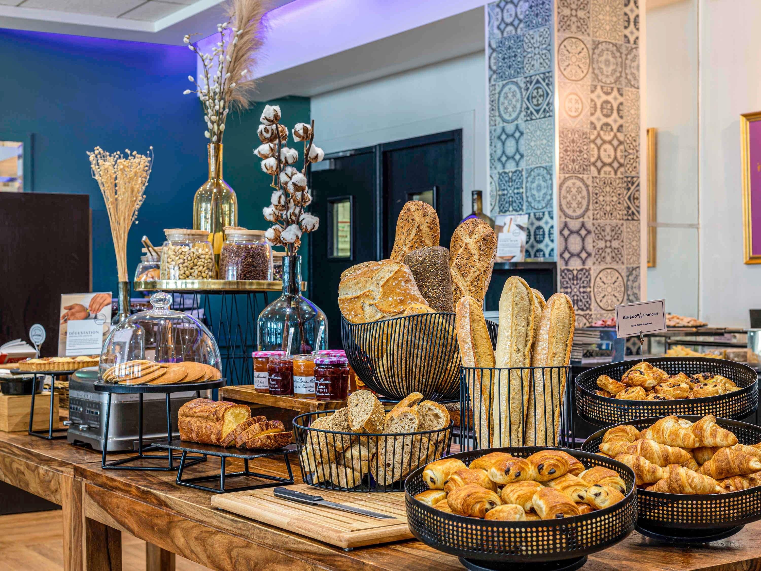 Hôtel Mercure Paris Porte d'Orléans - Montrouge - Buffet
