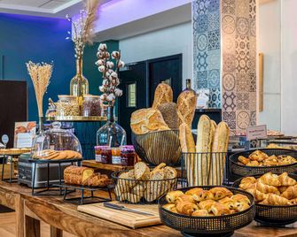 Hôtel Mercure Paris Porte d'Orléans - Монруж - Buffet