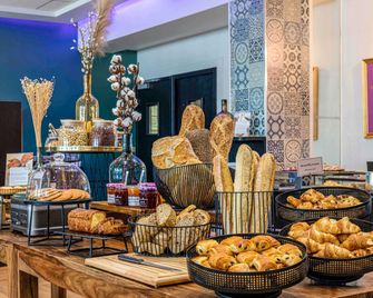 Hôtel Mercure Paris Porte d'Orléans - Montrouge - Buffet