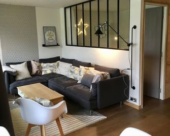 Breathtaking view of the lake! - La Plagne-Tarentaise - غرفة معيشة