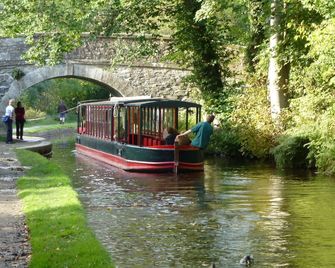 The Hand Hotel Llangollen by Compass Hospitality - Llangollen - Outdoors view
