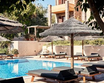 Angelina Boutique Escape - Perdika (Egina) - Piscina