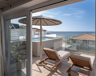 Vergina Beach Hotel - Nea Kydonia - Μπαλκόνι