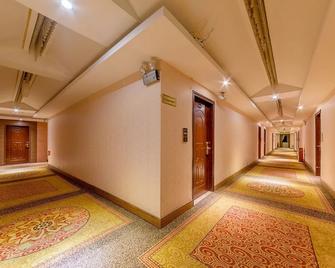 Lavande Hotel Guangzhou Baiyun International Airport - Canton - Passadís