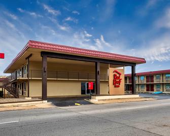 Red Roof Inn Fort Smith Downtown - Fort Smith - Edificio