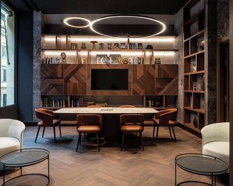 Palazzo 4 Fontane 12 - Rome - Lounge