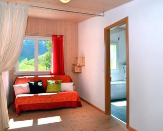 Holiday house Romoos for 1 - 6 persons with 3 bedrooms - Holiday house - Entlebuch - Sala de estar