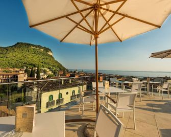 Sky Pool Hotel Sole Garda - Garda - Balcony