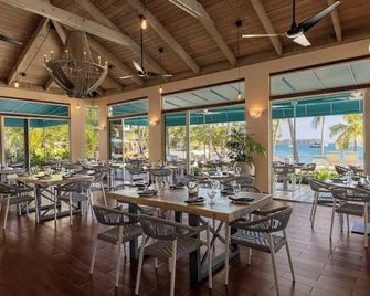 Elysian Beach Resort - Saint Thomas Island - Ravintola