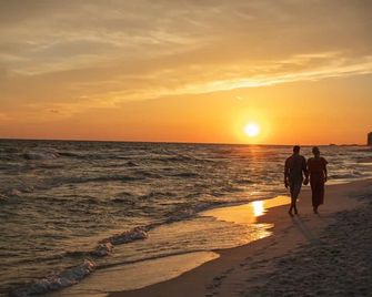 Palm & Tide Beachfront Hotel - Panama City Beach - Playa