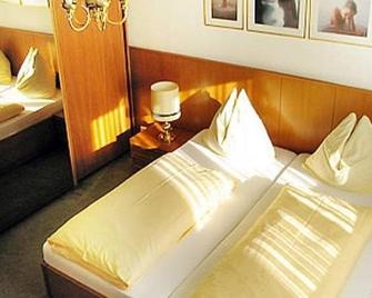 Hotel Restaurant Lebzelter - Altenmarkt im Pongau - Bedroom