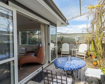 Apt Le Petit. Ideal for a quiet getaway - Greytown - Balcony