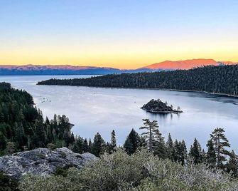2 Mi to Beaches and Trails Tahoe Area Home with Sauna - Stateline - Outdoors view