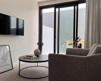 Stylish 2 Bedrooms Townhouse In Central - Wellington - Living room