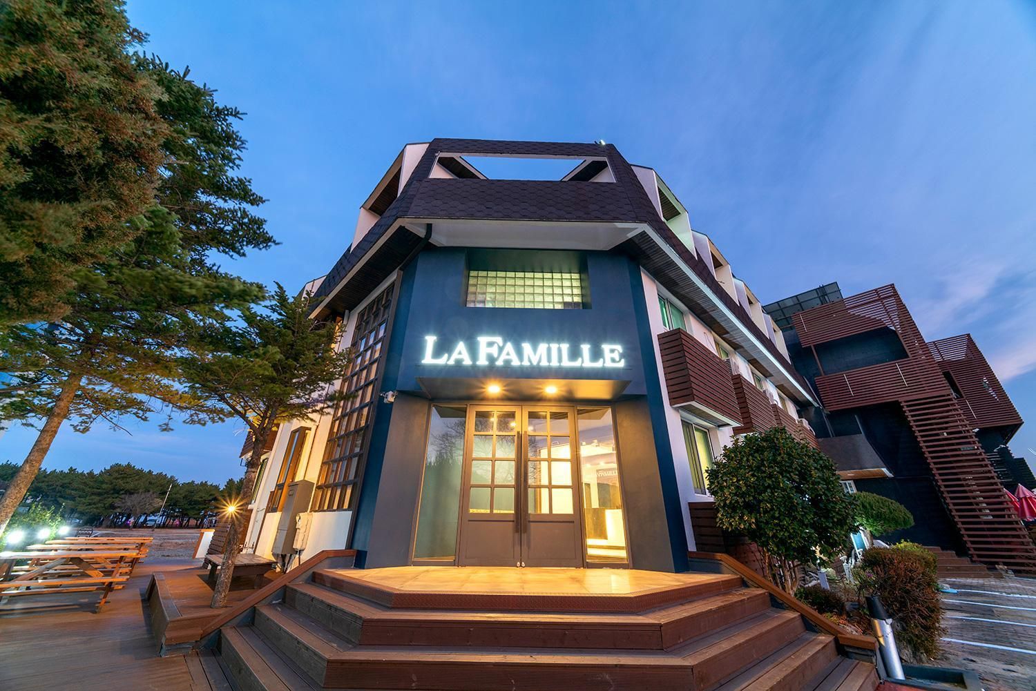 La Famille - Yangyang - Gebäude