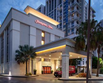 Hampton Inn Miami/Dadeland - Miami - Building