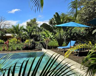 Tee-K Lodge B&B - Tamarindo