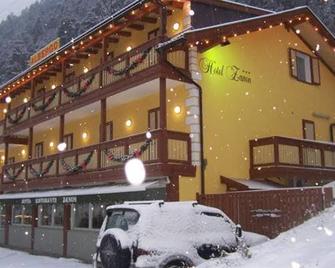 Hotel Zanon - Ziano di Fiemme - Edifici