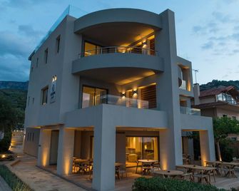 Alissachni Seaside Hotel - Derveni - Building