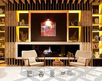 SLEEP'N Atocha - B Corp Certified - Madrid - Lounge