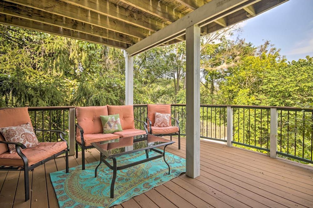 Harpers Ferry Apartment w/ Private Pool & Hot Tub! - Harpers Ferry - Balcony